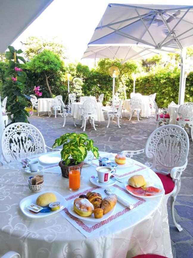 Golf & Beach Hotel Milano Marittima Bagian luar foto
