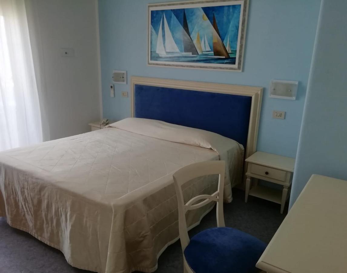 Golf & Beach Hotel Milano Marittima Bagian luar foto